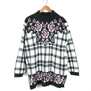 VTG Whimsical Gray Plaid Oversized Floral Sweater